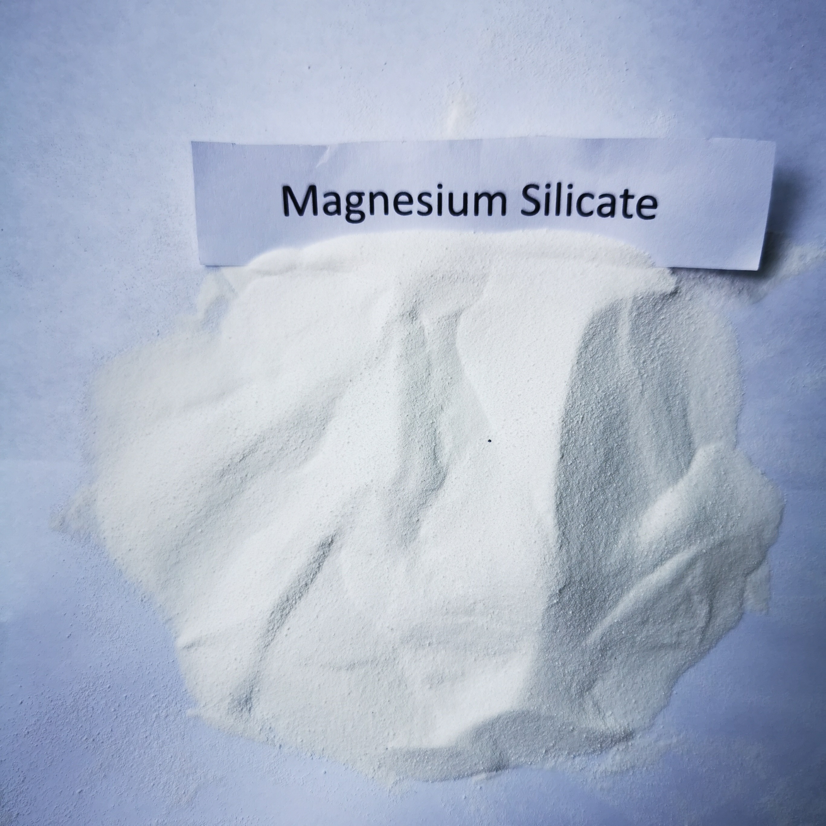 مادة السيليكات المغنيسيوم المستخدمة في صناعة البوليول